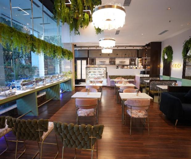 The Galgotias Hotel Gurugram Gurgáon Exteriér fotografie
