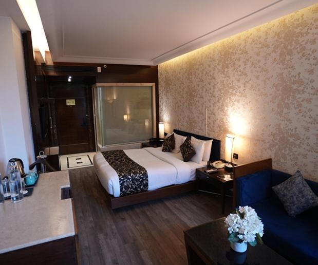 The Galgotias Hotel Gurugram Gurgáon Exteriér fotografie